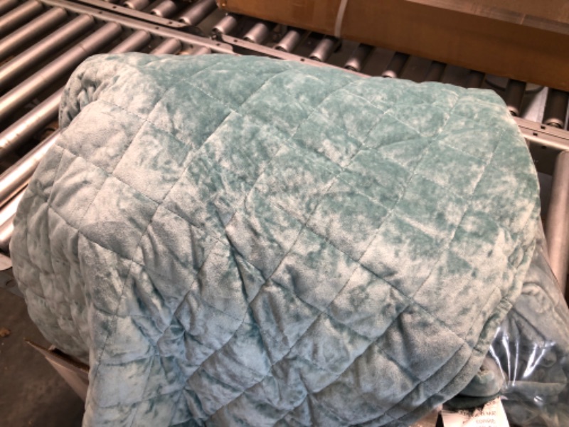 Photo 2 of 92x108  Comforter Set sea foam Green Bedding Comforter Set