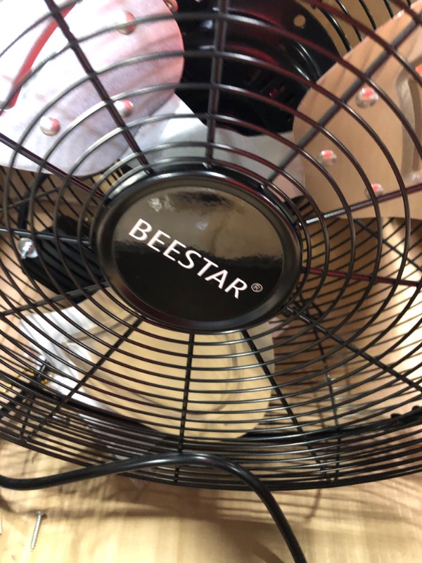Photo 5 of BEESTAR 18 inch High Velocity Wall Mount Fan,Industrial Fan with 3 Speed Commercial Ventilation,Easy Operation and 270 Degree Tilting,Metal Fan for Warehouse,Greenhouse, Workshop and Basement