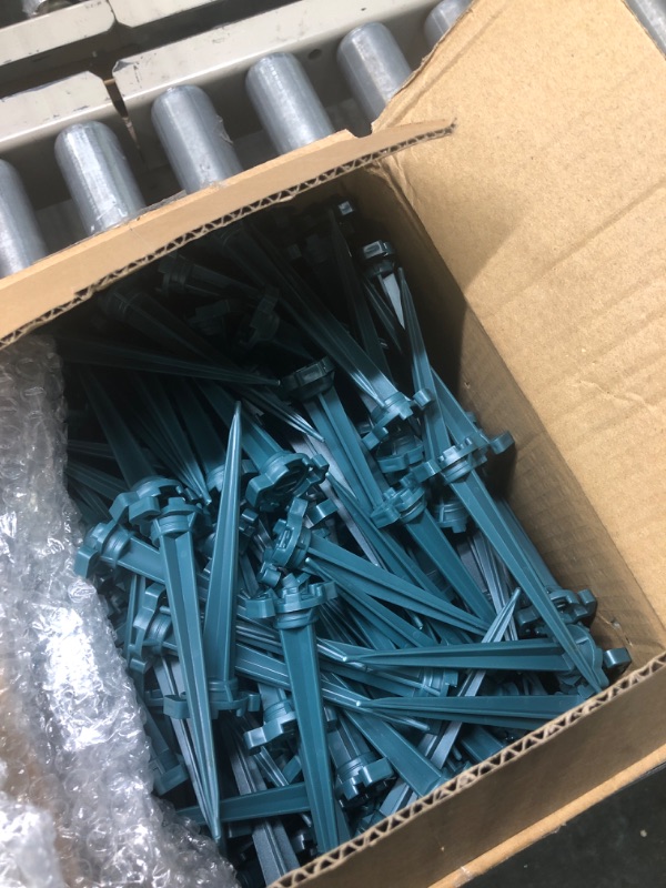 Photo 1 of 7 Inch Plastic Yard Stakes Inflatables Heavy Duty Plastic Stakes for Tent Ground Garden Stakes Replacement Outdoor Fence Lawn Pegs Landscape Staples for Christmas Decorations (Green, 100 Pcs) 100 Green