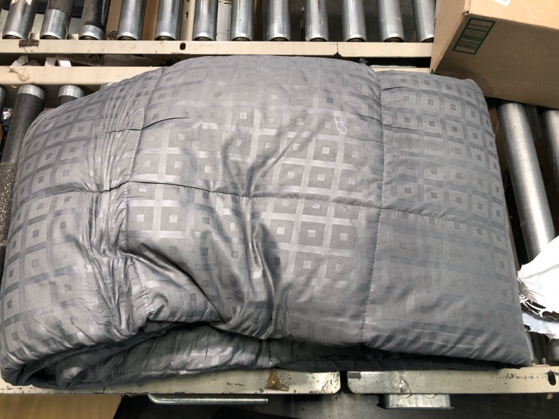 Photo 1 of 90 x 90 comforter grey 