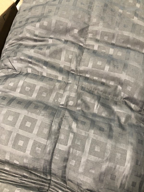 Photo 2 of 90 x 90 comforter grey 