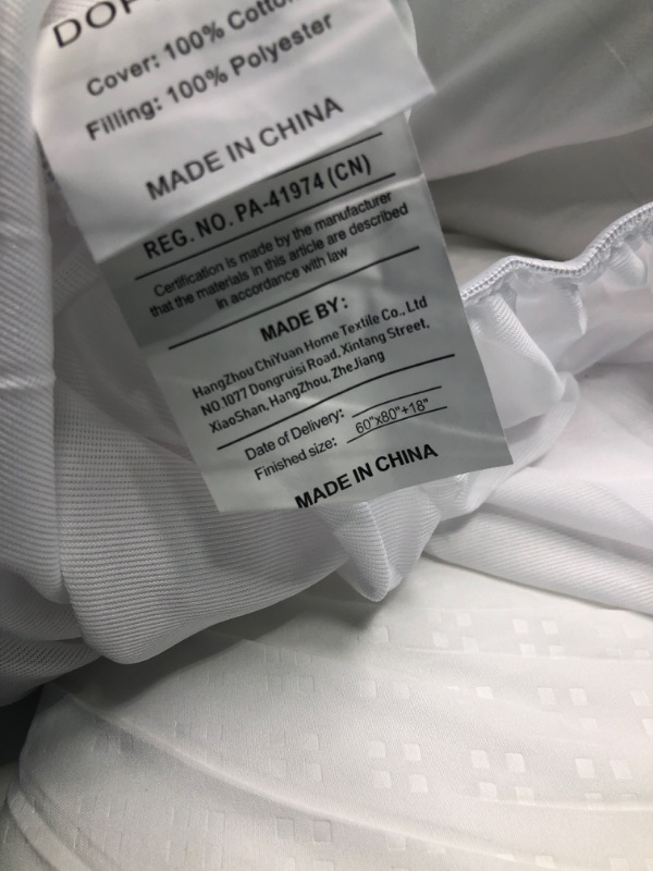 Photo 1 of 60x 80 mattress topper 