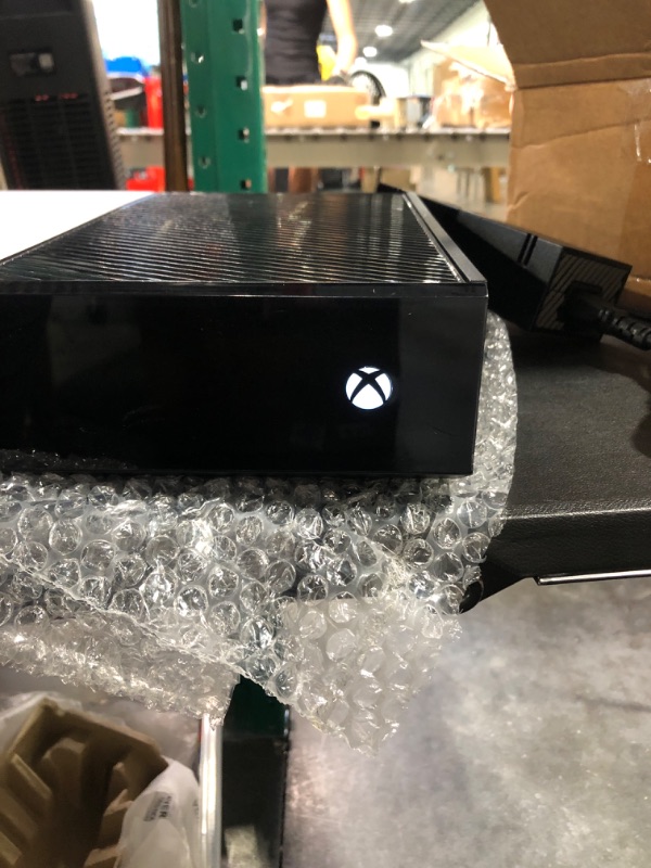 Photo 7 of Xbox One 500 GB Console - Black