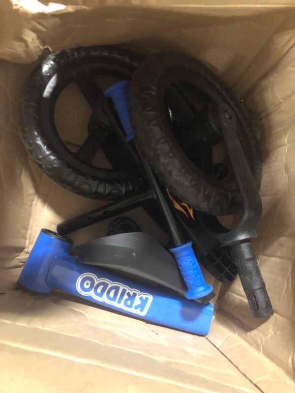 Photo 1 of Balance Bike - Strider Sports International - Blue