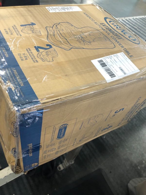 Photo 1 of Graco Extend2Fit Convertible Car Seat | Ride Rear Facing Longer with Extend2Fit, Redmond 2-in-1 Redmond