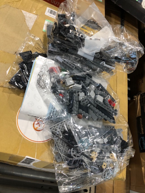 Photo 1 of LEGO Marvel Black Panther: Wakanda Forever War on The Water 76214 Building Toy Set