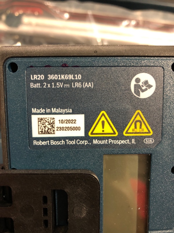 Photo 10 of ***MISSING 13 FOOT ROD AND LASER DOESNT WORK - FOR PARTS ONLY*** BOSCH REVOLVE2000 GRL2000-40HK Exterior 2000ft Range Horizontal Self-Leveling Cordless Rotary Laser Kit with Tripod, 13ft Grade Rod and Laser Receiver , Red