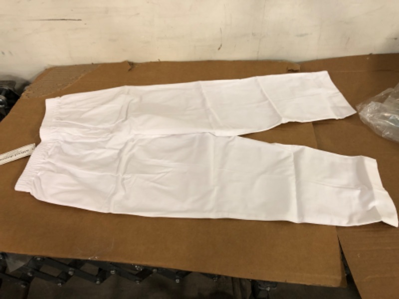 Photo 2 of Alfred Dunner All Around Elastic Waist Cotton Short Twill Pants 10 White
