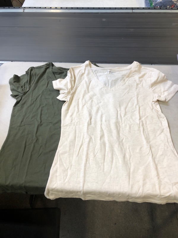 Photo 1 of AMAZON ESSENTIALS - WOMENS 2CT T-SHIRTS IN GREEN & OATMEAL COLOR - M