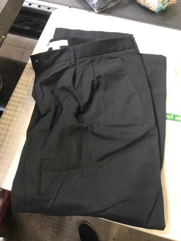 Photo 2 of Amazon Essentials Men's Classic-Fit Expandable-Waist Flat-Front Dress Pant
sizze 42x29