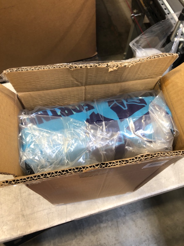 Photo 1 of Jay Franco Minecraft Isometric Characters Twin Comforter - Super Soft Bedding Features Creeper - Fade Resistant Polyester Microfiber Fill (Official Minecraft Product) Blue - Minecraft Twin