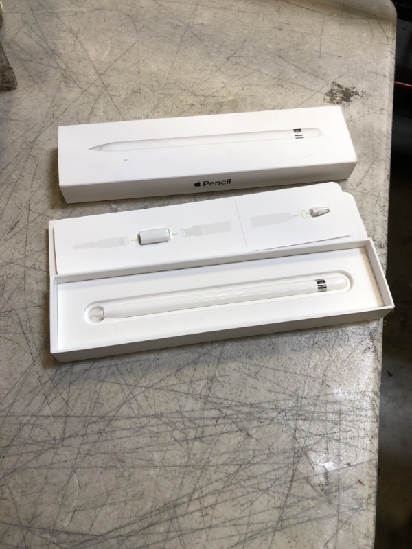 Photo 2 of Apple Pencil