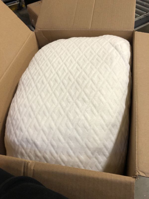 Photo 1 of GENERIC WHITE BODY PILLOW 