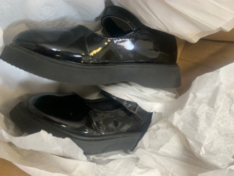 Photo 3 of Dazarve Toddler Girls Dress Shoes Girls Loafers School Uniform Mary Jane Flats Thick Non-Slip Sole Shoe 11 Little Kid C01/Black --- Box Packaging Damaged, Moderate Use, Dirty From Previous Use
