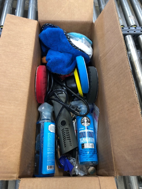 Photo 2 of Chemical Guys BUF_209X TORQX Random Orbital Polisher, Complete Detailing Kit with Pads, Pad Cleaner & Conditioner, Towels - 12 Items 12 ITEMS KIT