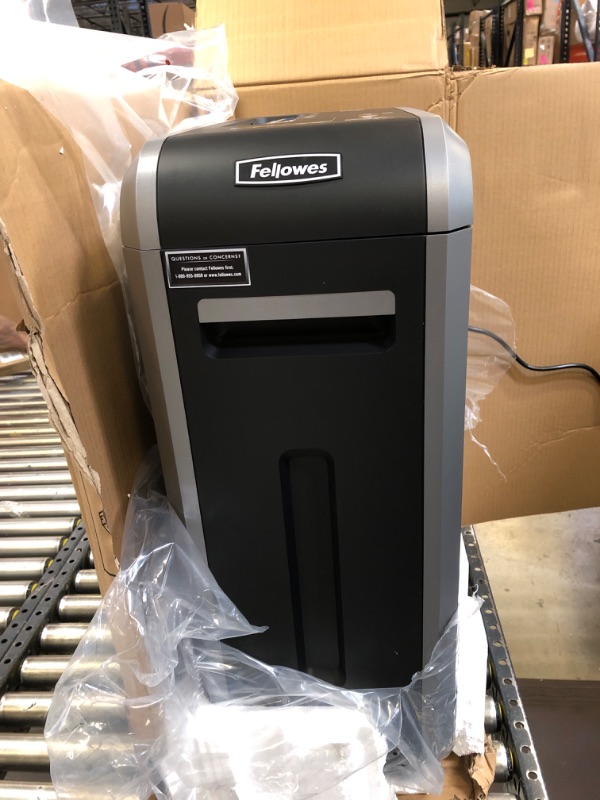 Photo 4 of Fellowes Powershred® 125Ci 100% Jam Proof Cross-Cut Shredder