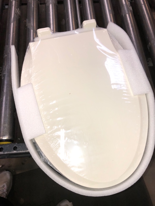 Photo 2 of YASFEL Toilet Seat,Standard Universal Round Toilet Seat,Soft Close,Ergonomic Toilet Bowl Seat,Fits for Standard Round Toilet with Thickened Plastic Lid (Biscuit, 16.5")
