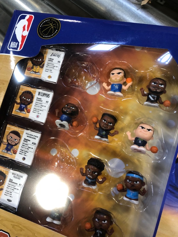 Photo 5 of NBA Basketball 2022 TeenyMates Big Box Collectors Set Including 22 PC Set