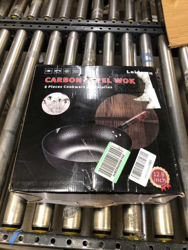 Photo 1 of 12.8"Carbon Steel Wok - 1Pcs Woks and Stir Fry Pans with Wooden Handle and Lid,8 Cookware Accessories,For Electric,Induction and Gas Stoves
pan
PAN IS USED , COOKWARE ASSECCERIES ARE NEW************