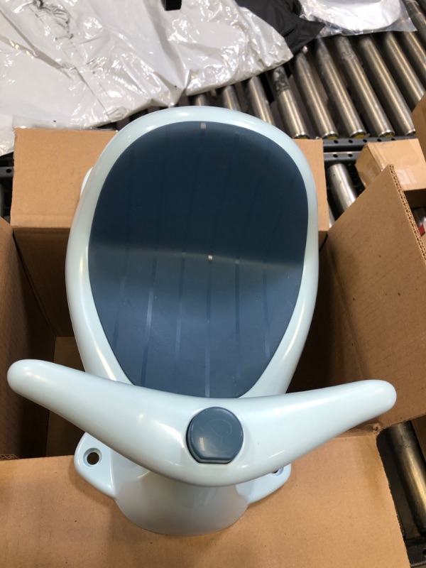 Photo 1 of Baby Bath Seat, 5 Suction Cups Anti-Slip Baby Bath Seat for Sitting Up in The Tub, Unibody Baby Bath Support Bathtub Seat with Thermometer, Skin-Friendly Toddler Bath Seat for Babies 6 Months & Up
MISSING THE CLEAR SUCTION***********
