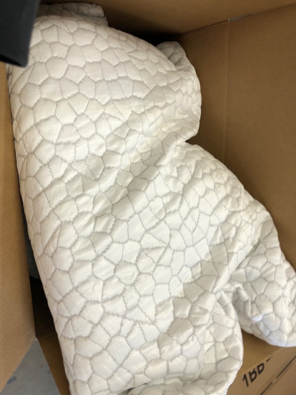 Photo 1 of 2 PCS PILLOWS MEMORY FOAM 