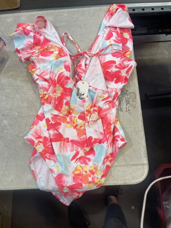 Photo 1 of 1 piece bathing suit size small 