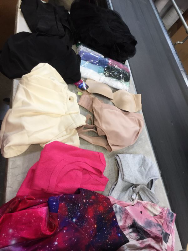 Photo 1 of BAG LOT OF WOMEN CLOTHING --- DIFERENT STYLES AND SIZES -- SOLD AS IS --- 