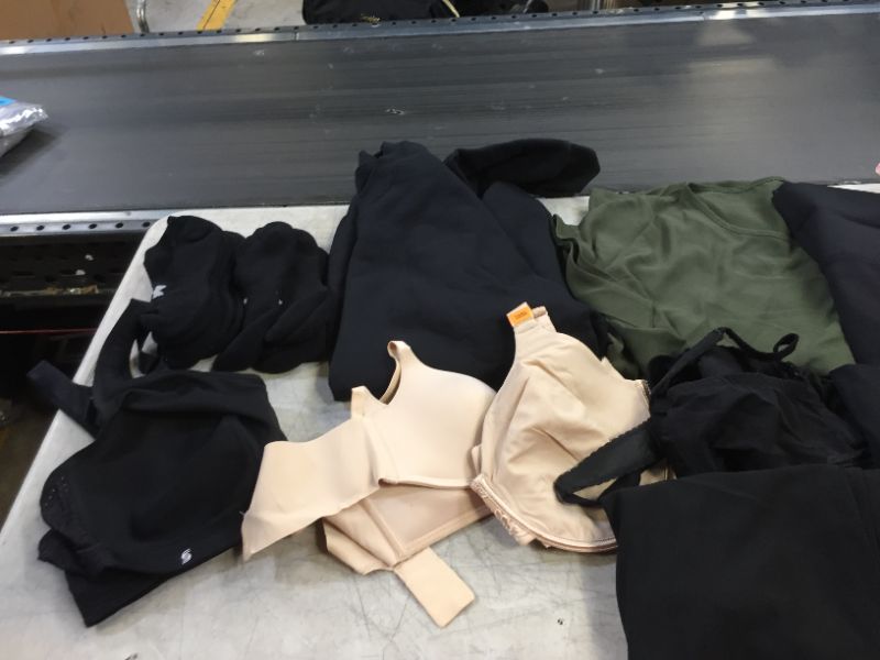 Photo 1 of BAG LOT OF WOMEN CLOTHING --- DIFERENT STYLES AND SIZES -- SOLD AS IS --- 