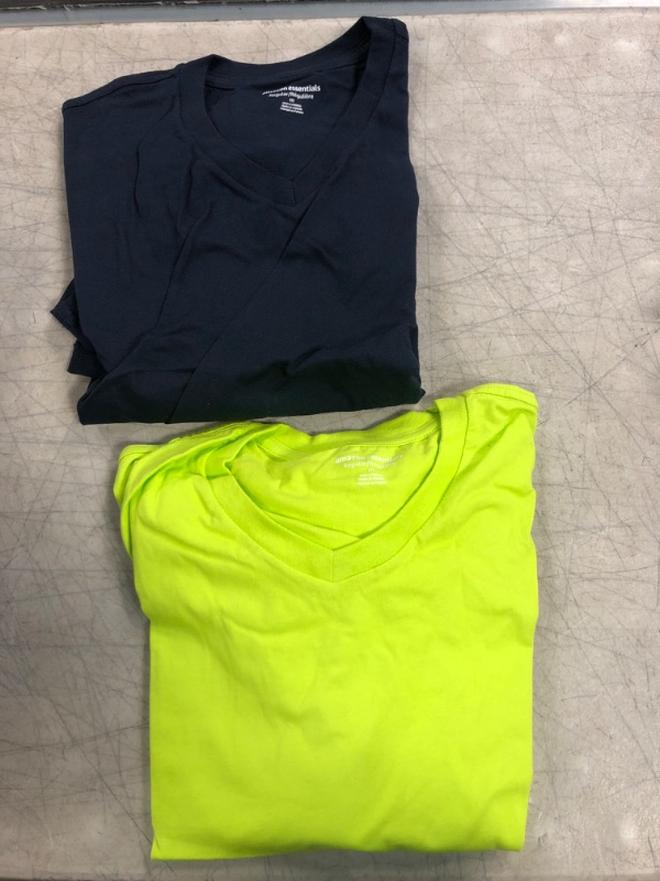 Photo 2 of Amazon Essentials Regular-Fit Short-Sleeve V-Neck T-Shirt, Pack of 2 Medium Lime Green/Dark Navy
SIZE-MEDIUM