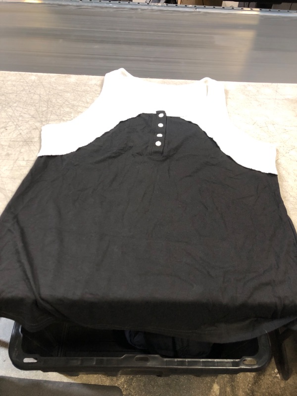 Photo 1 of 
BLACK WOMEN'S BLOUSE WITH WHITE SIZE XL