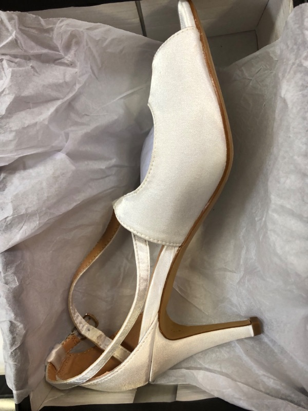 Photo 1 of Bridal Women's Silk Like Satin Stiletto Heel Peep Toe Platform. SIZE 8.5
