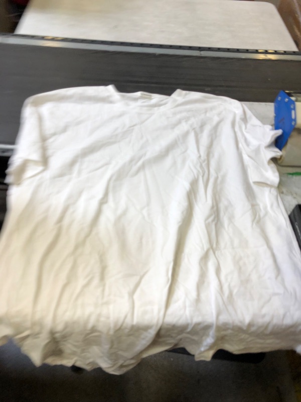 Photo 1 of 3XL WHITE T-SHIRT