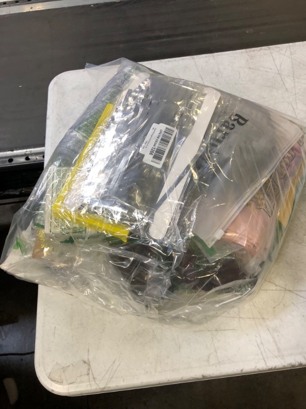 Photo 1 of 16 PCS MISC. ITEMS BAG LOT