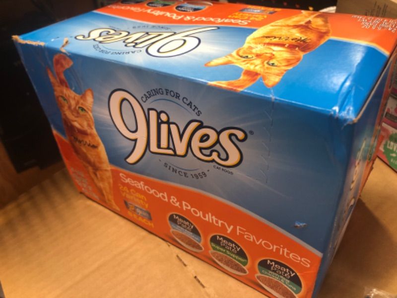 Photo 2 of --------exp date 06/2023 -----9Lives Seafood & Poultry Favorites Wet Cat Food Variety 5.5 Ounce Can (Pack of 24) Seafood & Poultry Favorites 5.5 Ounce (Pack of 24)---------exp date06/2023