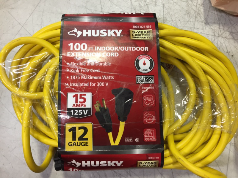 Photo 1 of 12/3 Gauge Heavy Duty Outdoor Extension Cord 100 ft Flexible Cold-Resistant 3 Prong Electric Cord Outside, 15Amp