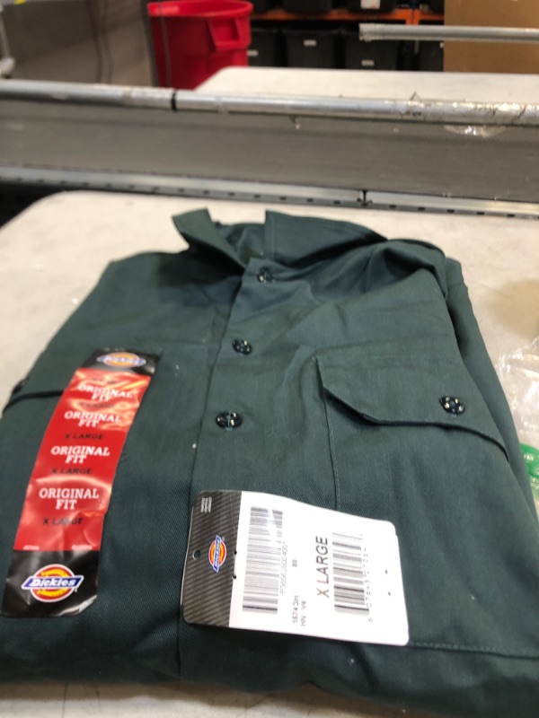 Photo 2 of Dickies Men's Short-Sleeve Work Shirt X-Large Hunter Green
