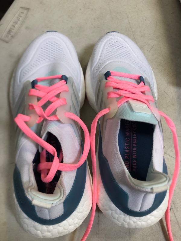 Photo 2 of adidas Unisex-Child Ultraboost 22 Running Shoe Big Kid (8-12 Years) 3.5 Big Kid White/Grey/Almost Blue SEE COMMENT