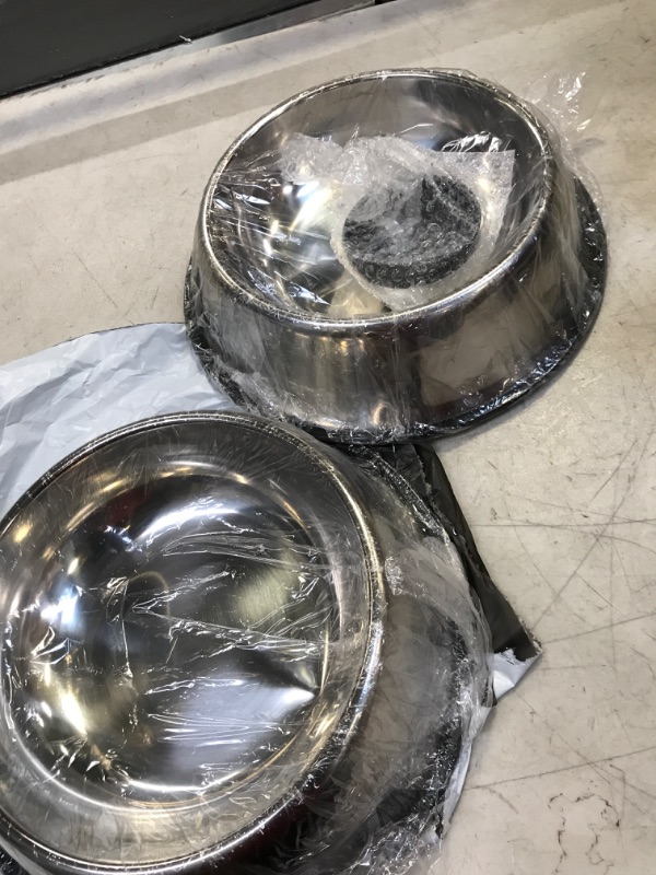 Photo 2 of 2-Pack Stainless Steel Dog Bowl with Rubber Base, Food or Water Dish Bowl for Pets, Three Size 8oz 16oz 26oz for Small/Medium/Large Dogs (26oz, 10inch)