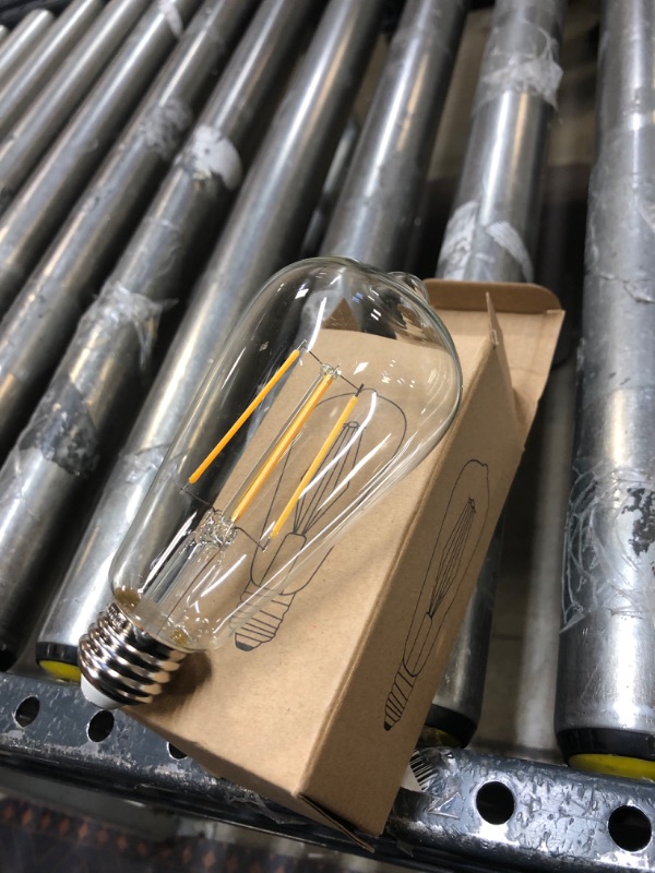 Photo 1 of 800 lumen 120v e26 7w 2700k light bulb