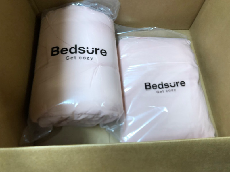 Photo 1 of Bedsure pink comforter and sheet set