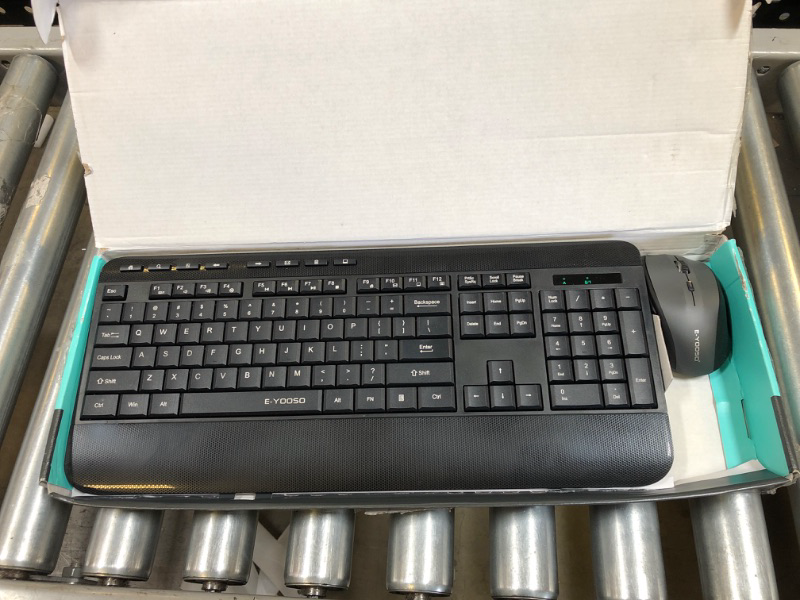 Photo 2 of Logitech MK345 Wireless Combo Full-Sized Keyboard with Palm Rest and Comfortable Right-Handed Mouse, 2.4 GHz Wireless USB Receiver, Compatible with PC, Laptop 1 pack