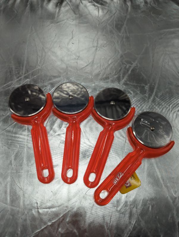 Photo 1 of Glad Pizza Cutter - 4 Pack - Orange