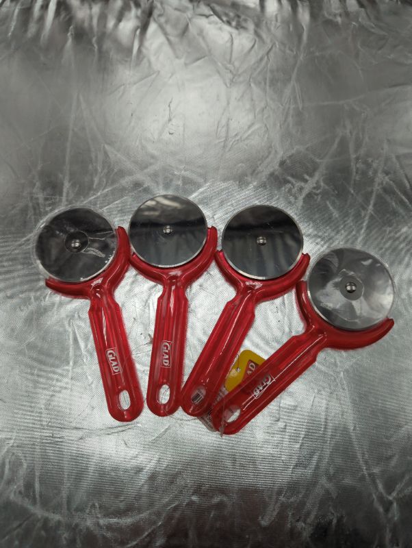 Photo 1 of Glad Pizza Cutter - 4 Pack - Red