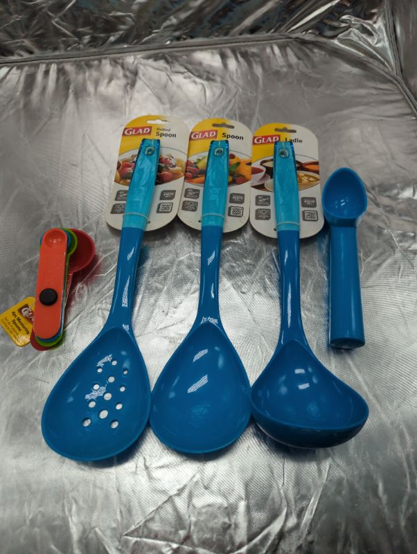 Photo 1 of Glad Kitchen Utensils - 5PCS - Blue