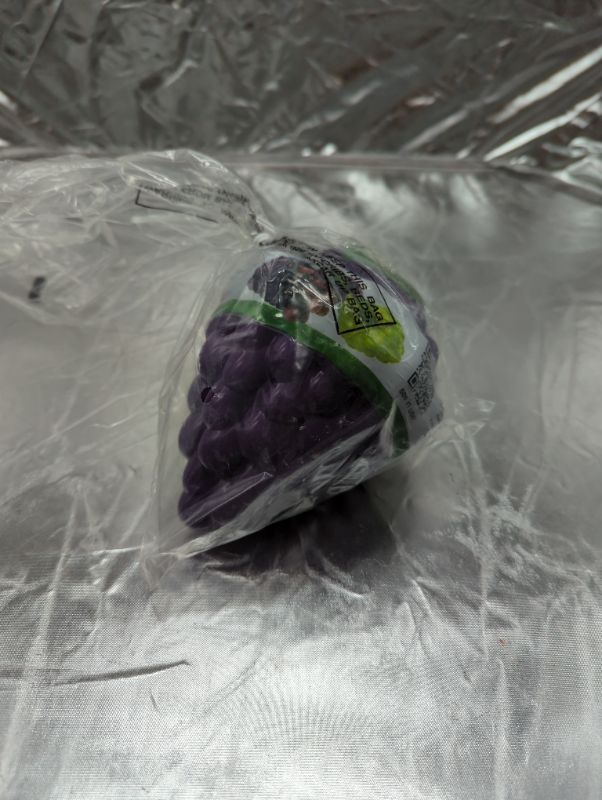 Photo 2 of Hutzler Grapes To-Go Bento Box, Purple Grapes To-Go, Purple