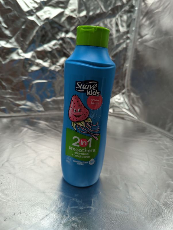 Photo 2 of Suave Kids Smoothers 2-in-1 Shampoo/Conditioner, Strawberry - 22.5 oz bottle
