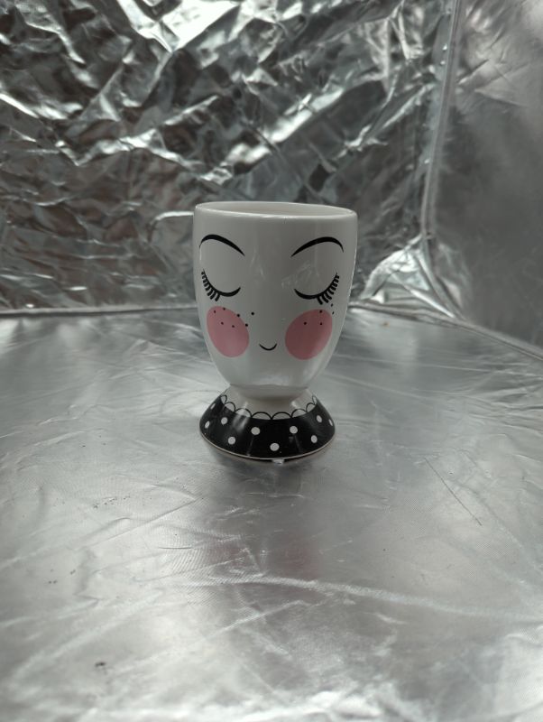 Photo 4 of Multi-Functional Shy Girl Ceramic Cup, Ceramic face vase, Cute Shape, Beautiful and Practical, Lead-Free Ceramic, Durable, Suitable for Cups, vases and Gifts
