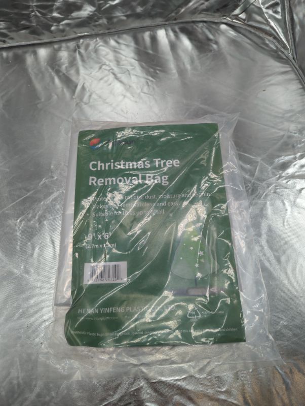 Photo 3 of TopSoon Christmas Tree Removal Bag - 9'x6'