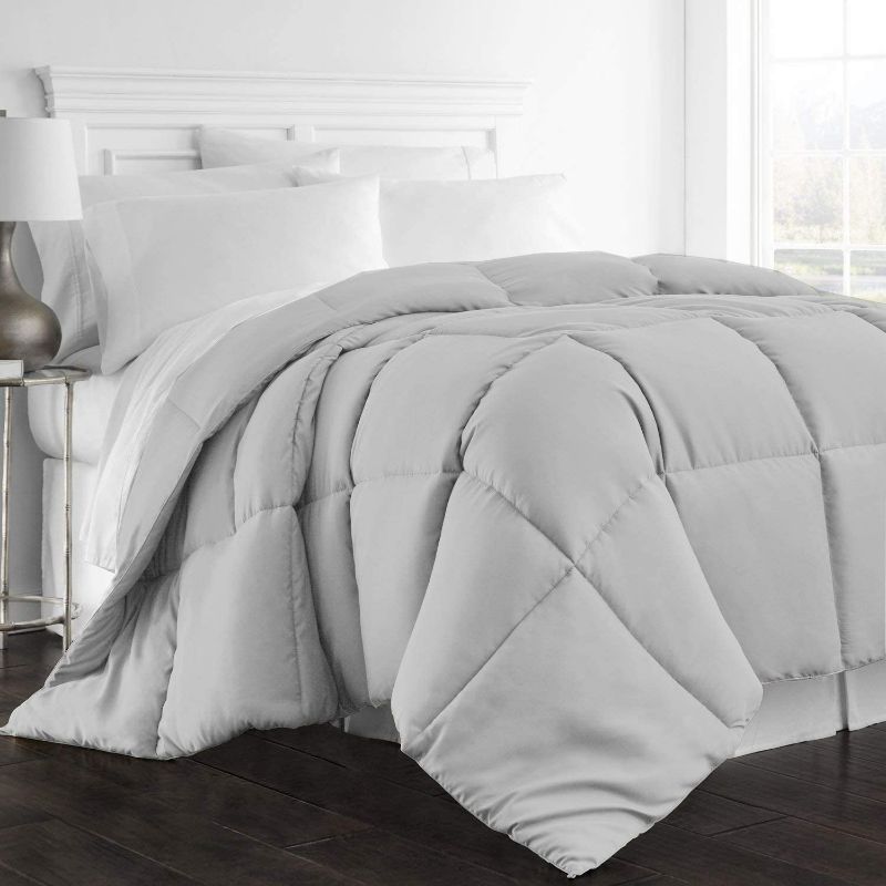 Photo 1 of 82x86" Grey Down Cotton Fiber Comforter - Full Size
