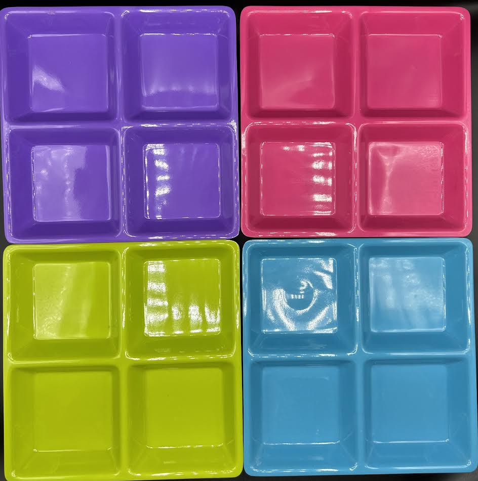 Photo 2 of 8.5" GLAD - 4 SECTION TRAY Qty 24 - Blue/Purple/Pink/Green
